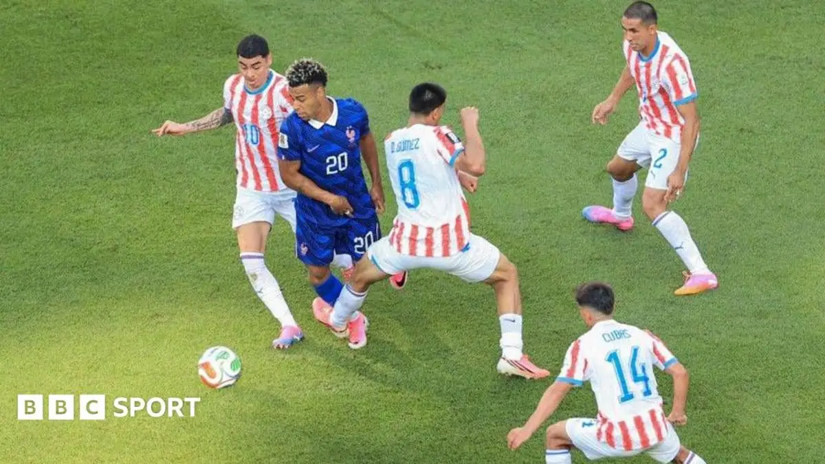 2026年世界杯：法国在与巴拉圭的比赛中幸存，称其行为“可耻”和“尴尬”